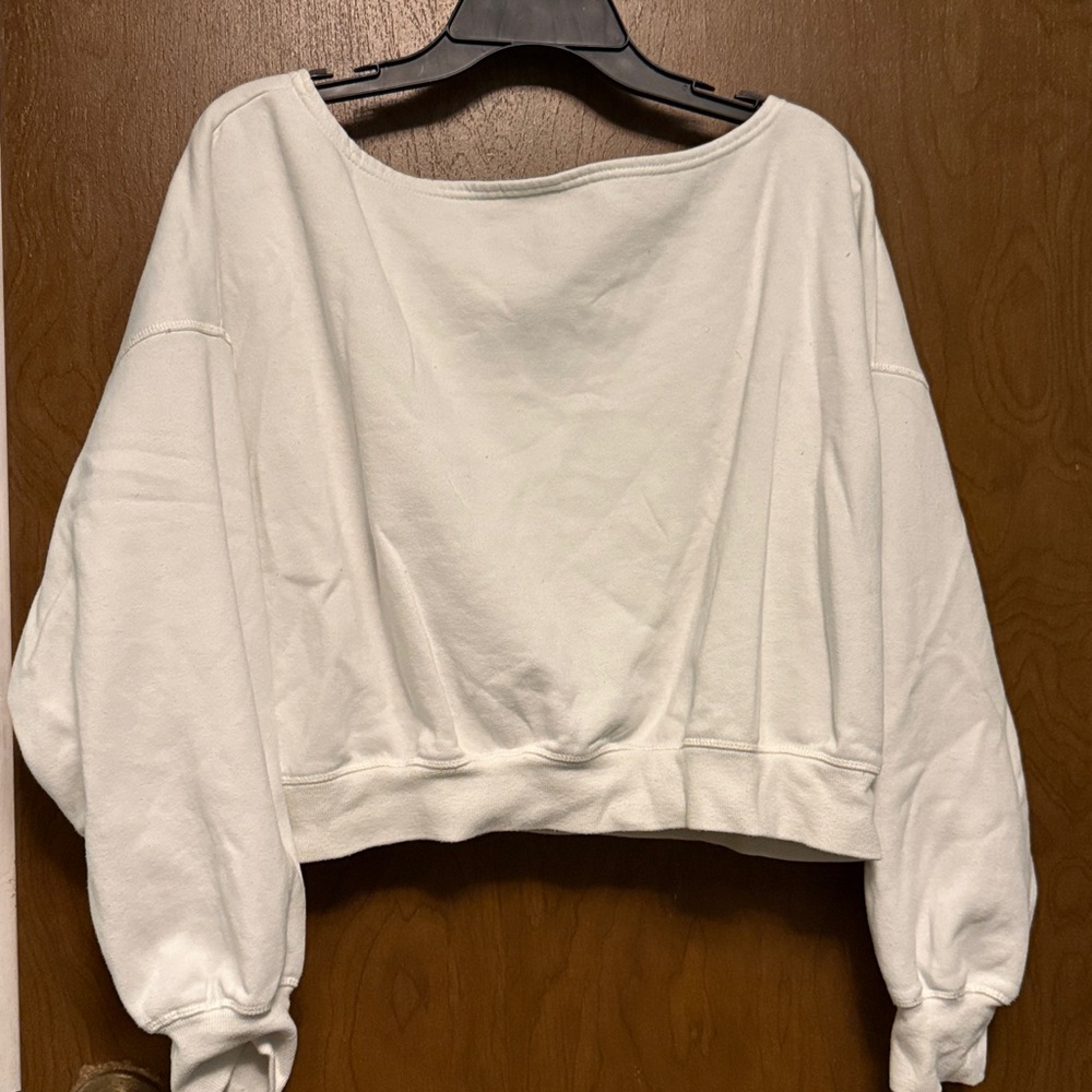 Aeropostale Yale University White Women's Cropped Off the Shoulder Top size XL - Picture 3 of 3